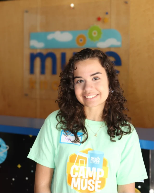Help us welcome Aya 🎉—our new @bankofamerica Student Leader Museum Programs Intern! 

She’ll be spending the summer with us supporting hands-on programs and inspiring playful learning throughout the museum 🧠🧪🎨
